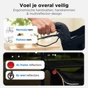 Detail van Medzone rollator handremmen, normale en parkeerrem, plus 4 frame en 8 wiel reflectoren.