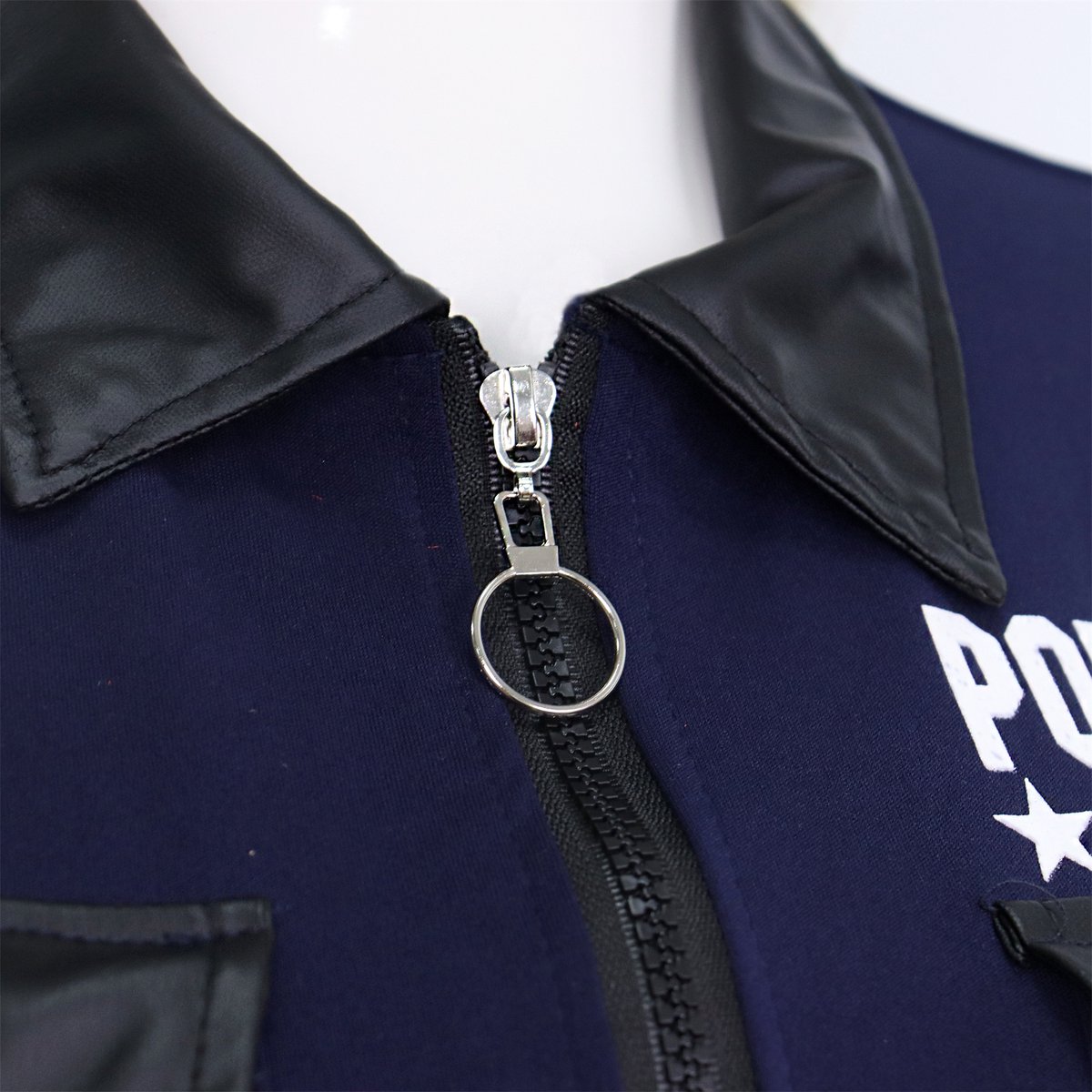 Joya Party® Verkleedpak Sexy Politie Agente Dames | Navy Blauwe stretch jumpsuit met leren details | Politiepet + Riem + Tasje + Handboeien | Verkleedkleding Volwassenen Halloween en Carnaval Vrouw | — afbeelding 5