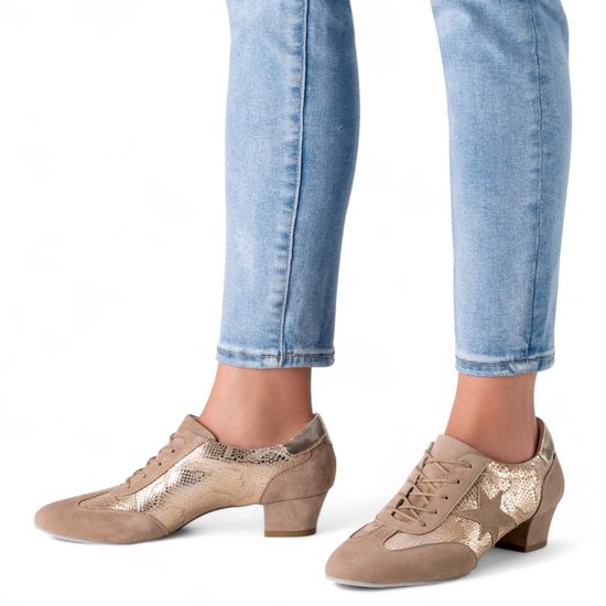 Foto: Ariana dames trainings dansschoenen beige su de en platinakleurig leer splitzool voor maximale flexibiliteit zachte leren voering suede zool comfortabele 3 5cm hak geschikt voor latin salsa ballroom werner kern platina 34 5