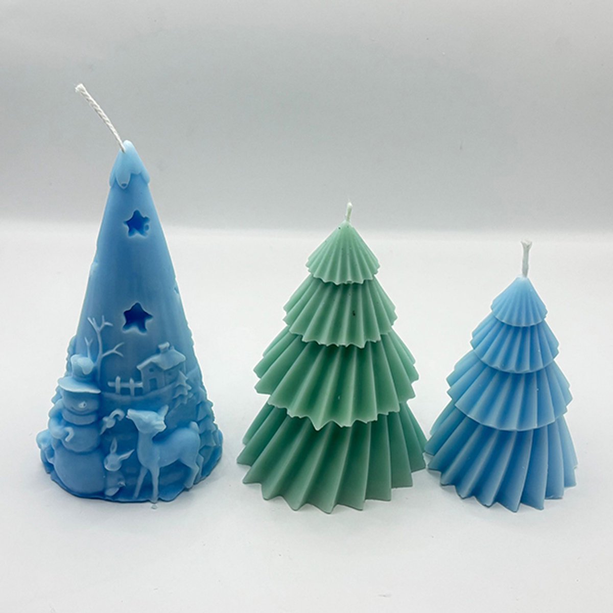 Kerstboom Geurkaarsen Set – 3 Handgemaakte Kaarsen in Kerstboom Vorm – Natuurlijke Palmwax – Met Geuren van Ceder & Dennen – Luxe Kerstdecoratie of Cadeau