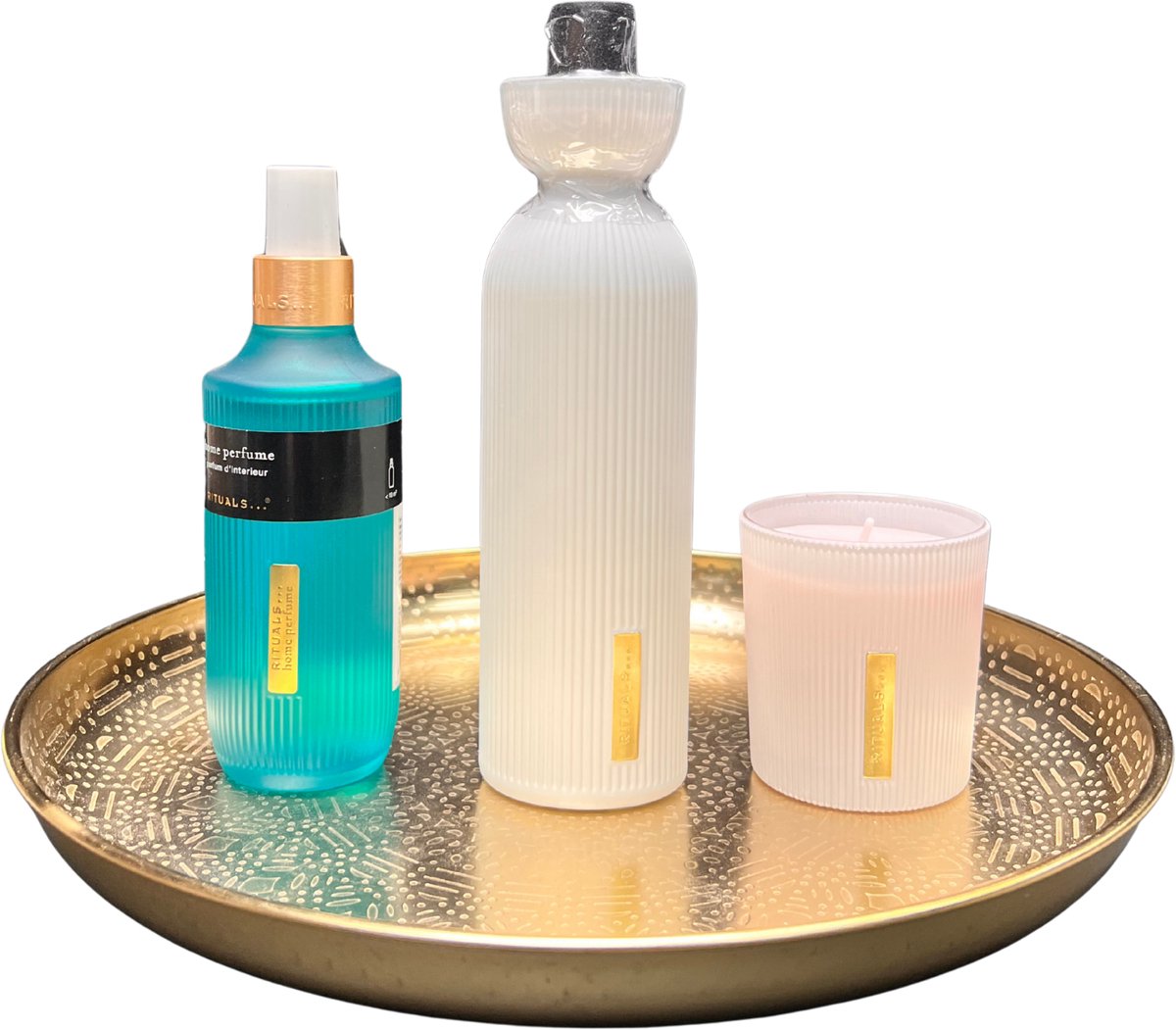Rituals of Karma - Geschenkset - Home Parfume 200 ml - Fragrance Sticks 250 ml - Scented Candle 290 g - Rituals Product - Luxe Gouden Rond Decoratieve Dienblad