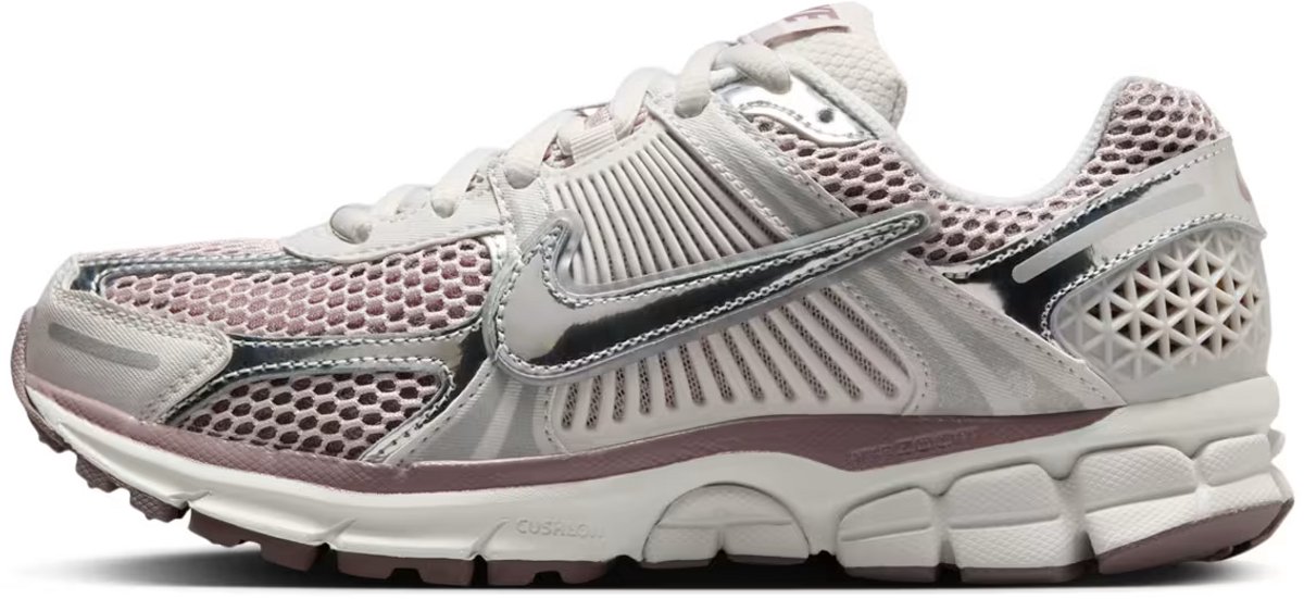 Nike Vomero 5 Metalic Sneakers Unisex Zilver
