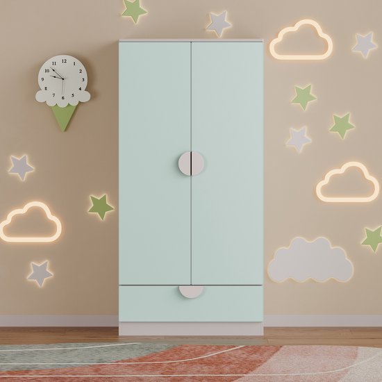 Mintgroene kinderkast met twee deuren en een lade, met ronde handgrepen.