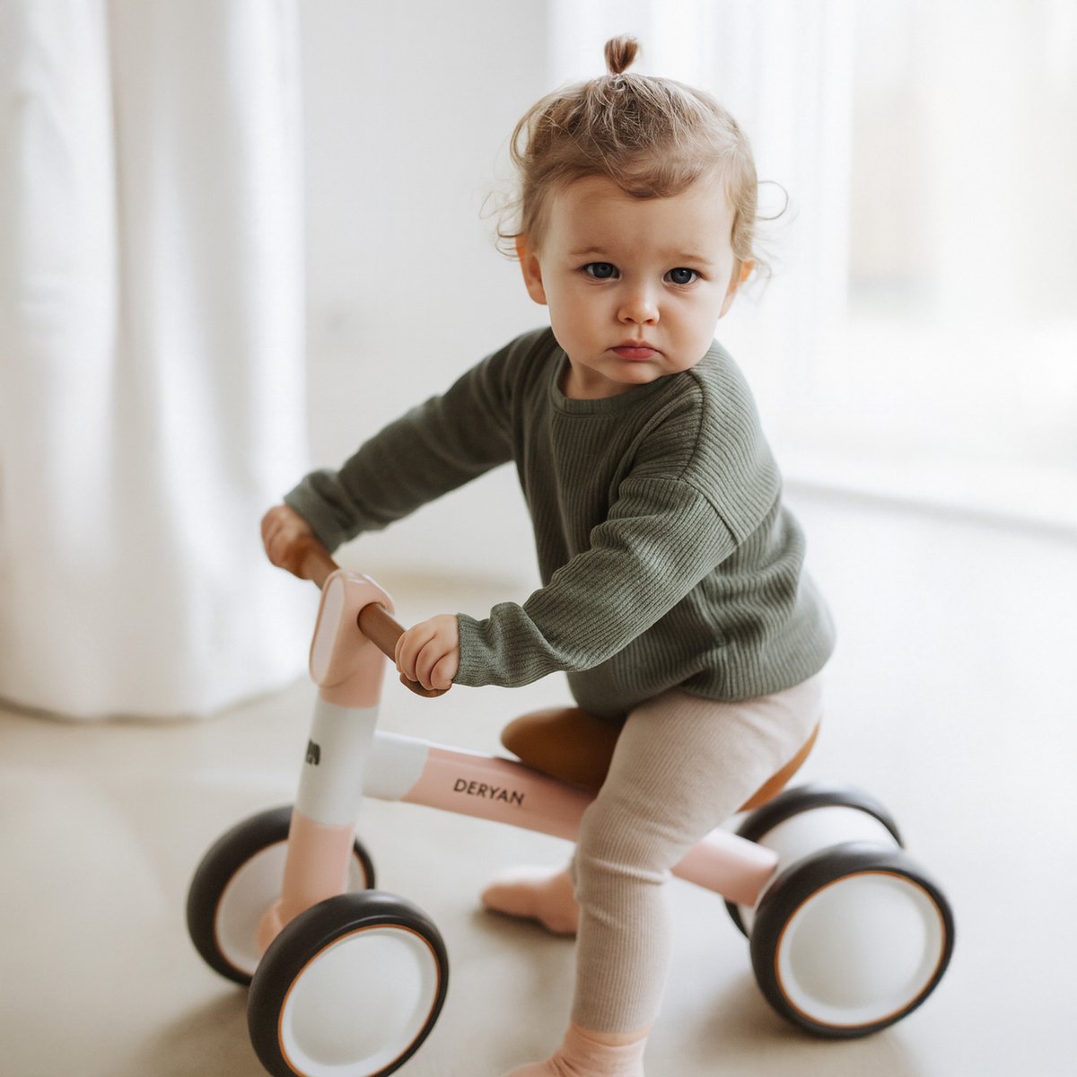 Deryan Milo Luxe Loopfiets - Peuterfiets voor 1 tot 3 Jaar - Roze thumbnail 4