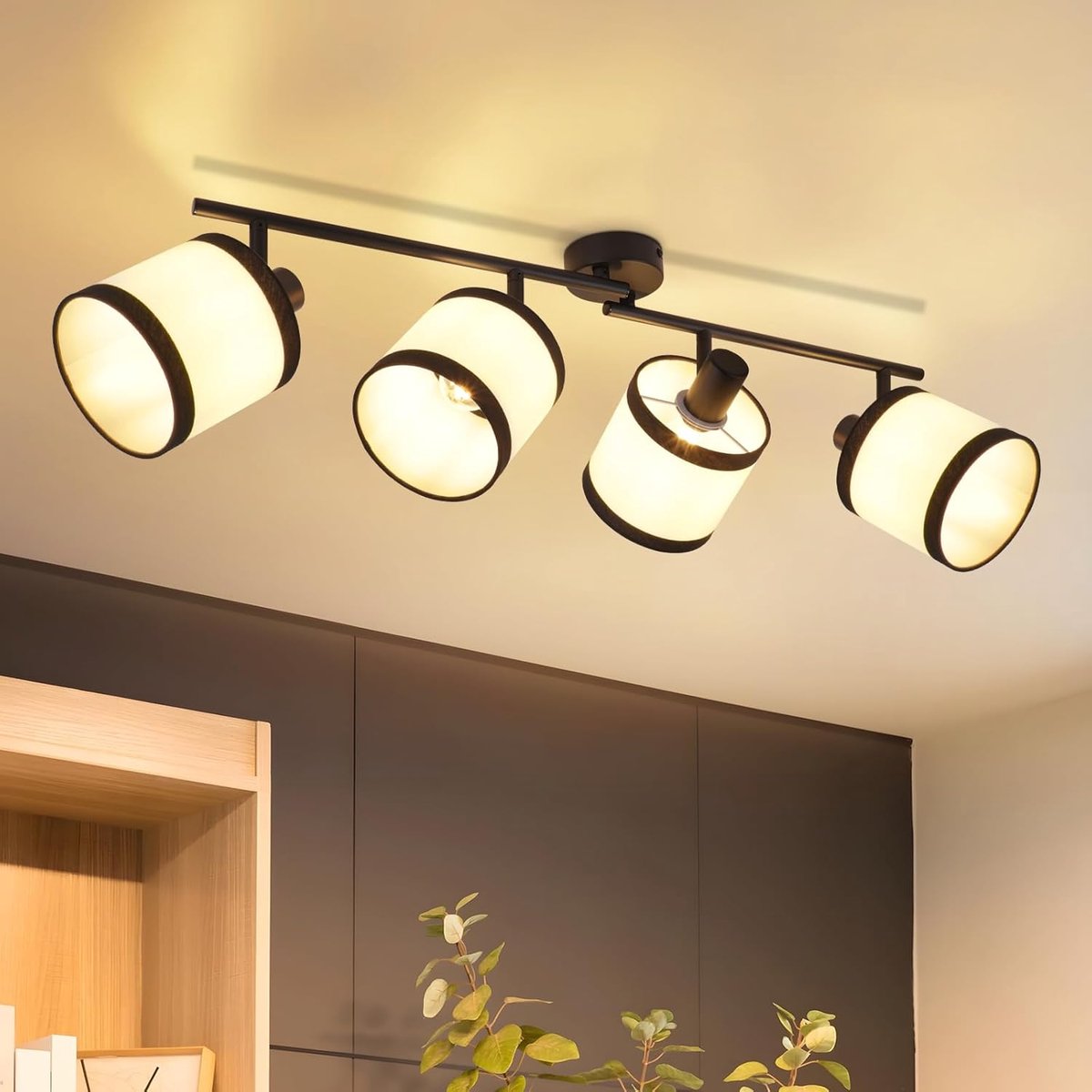 Glitzerlife Zwarte Industriële 4-lichts Plafondspot - Plafondlamp - E14 Fitting - 350° Draaibaar - Vintage Industrieel Design - Exclusief Lichtbron - Metaal & Stof - Woonkamer, Slaapkamer, Keuken, Hal