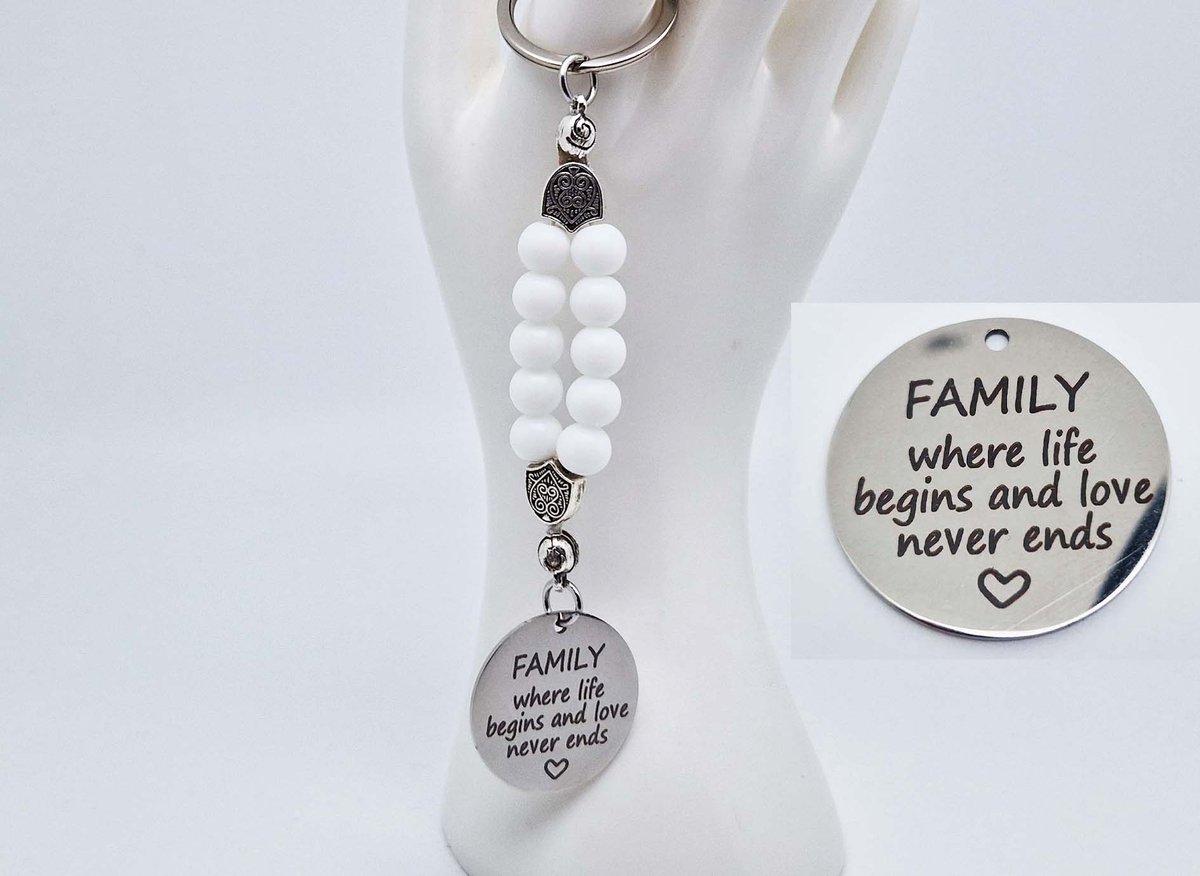 Handgemaakte Natuurstenen Sleutelhanger "Witte agaat "- Met metaal hanger - 8 mm diameter van de korrel- Mooie accessoire en decoratie voor de auto-Vaderdag Cadeau -Moderdag Cadeau - Cadeau vrienden