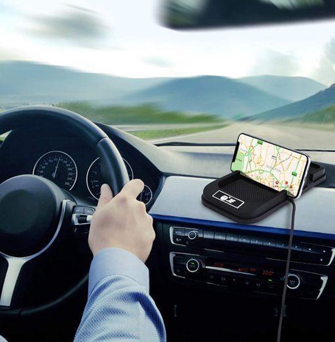 Qi draadloze Snelle Oplaadmat en Telefoon-Navigatiehouder voor in de auto |  bol.com