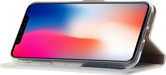 iPhone 11 - Bookcase white - étui portefeuille + 2X Full Cover Tempered Glass écran en verre trempé