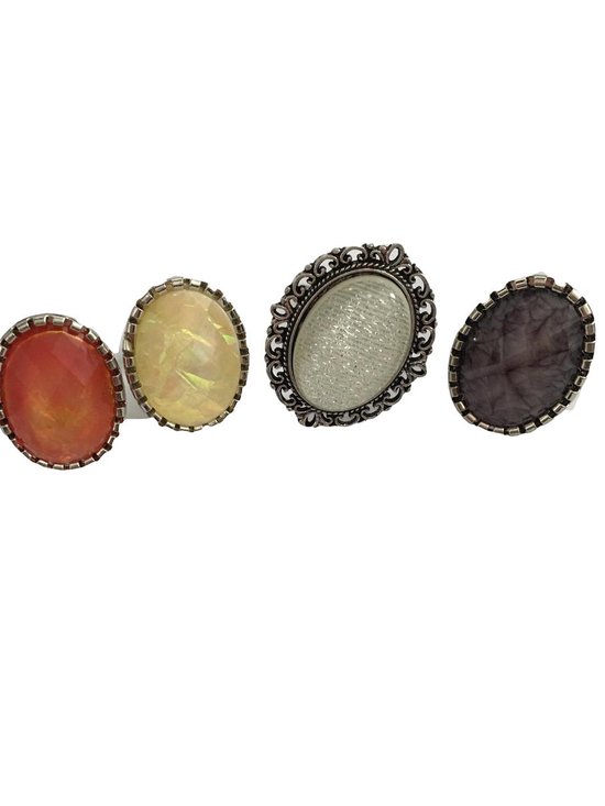 Petra's Sieradenwereld - Set van 4 ringen mix kleur (121)