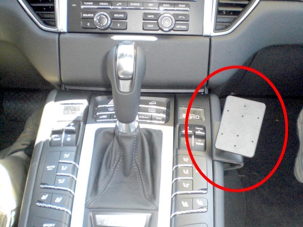 Brodit ProClip houder geschikt voor Porsche Macan 2015-2019 Console mount, Right
