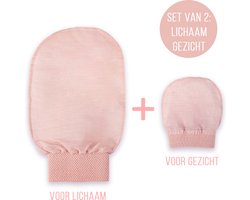 Silk Exfoliating Glove - Zijde Scrub Handschoen Washand - Scrubhandschoen - Washandjes - Verwijderen Van Dode Huidcellen - Zelfbruiner - Silk Peeling Kessa - Silk Scrub Glove - 100% Zijde - Roze - Set van twee: Voor Lichaam & Gezicht
