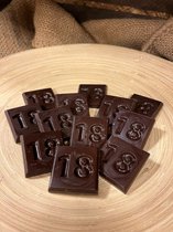 Chocolade cijfer 18 | Getal 18 chocola | Cadeau voor verjaardag of jubileum | Smaak Puur