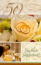 50 jaar getrouwd! Gefeliciteerd! Een bijzondere kaart met een afbeelding van champagne, trouwringen en prachtige rozen. Een leuke kaart om zo te geven of om bij een cadeau te voegen. Een dubbele wenskaart inclusief envelop en in folie verpakt.
