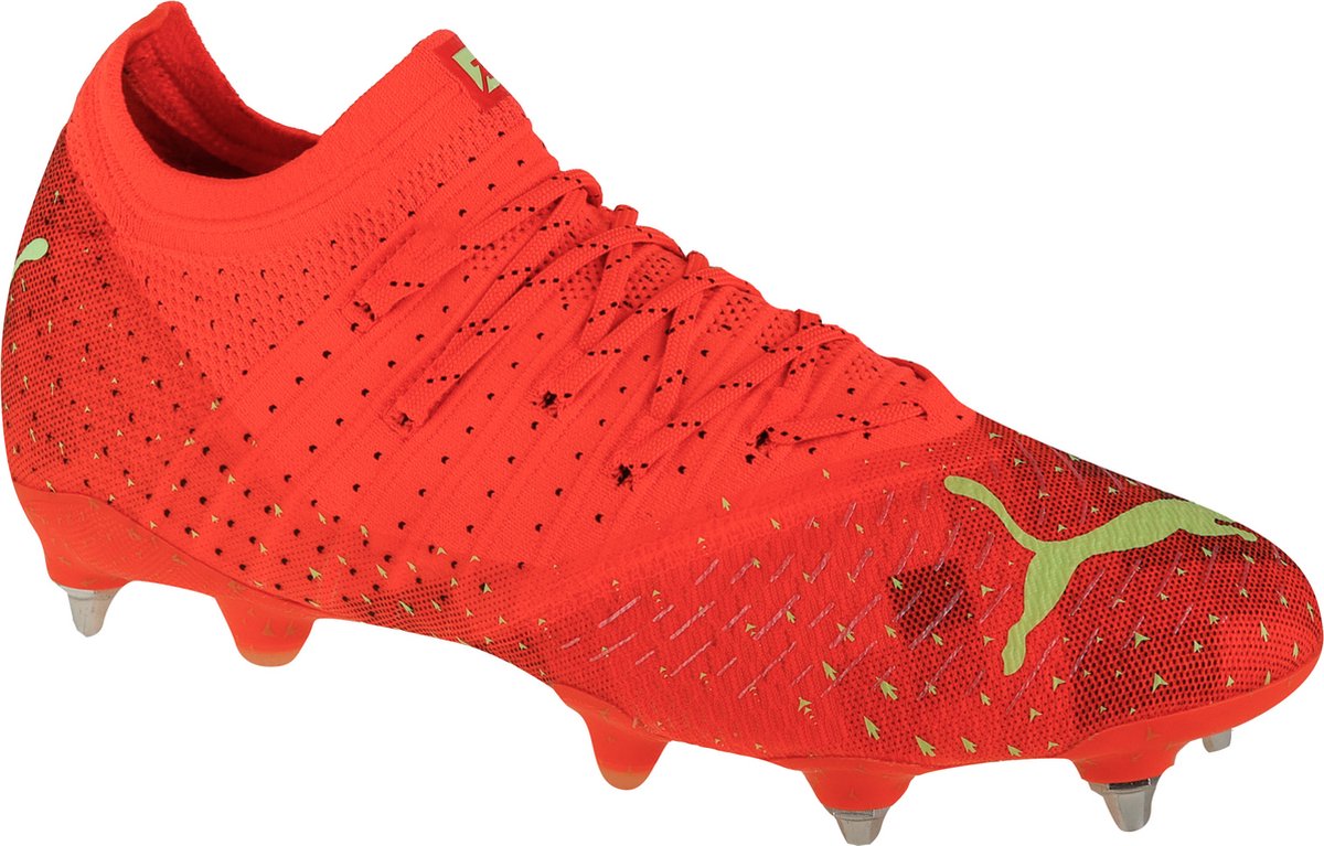 Puma Future Z 1.4 MxSG voetbalschoenen voor mannen, maat 36, in opvallend rood synthetisch leder met kurken noppen.