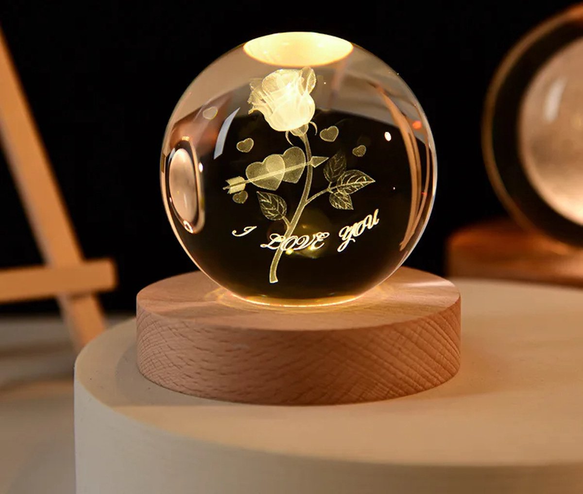 Luxe 3D Kristallen Bol Lamp - I Love You met Roos- Nachtlamp - USB aansluiting - ø6 x H8 cm - Sierlamp - Kinderlamp - Kindertafellampen - Babykamer - Woonkamer verlichting- verlichting - Galaxy Ball