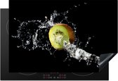 KitchenYeah® Inductie beschermer 78x52 cm - Kiwi - Fruit - Stilleven - Water - Zwart - Kookplaataccessoires - Afdekplaat voor kookplaat - Inductiebeschermer - Inductiemat - Inductieplaat mat
