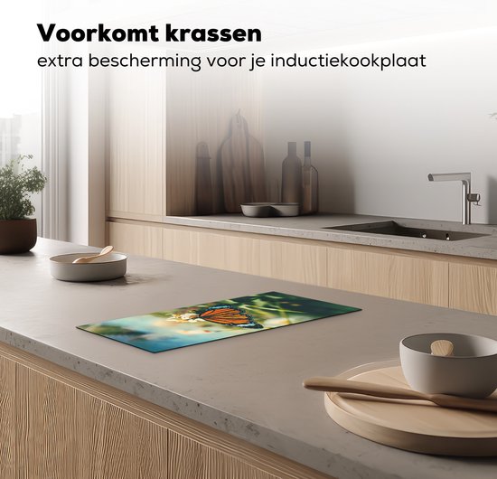 KitchenYeah® Inductie beschermer 30x52 cm - Vlinder - Bloemen - Tuin - Kookplaataccessoires - Afdekplaat voor kookplaat - Inductiebeschermer - Inductiemat - Inductieplaat mat