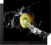 KitchenYeah® Inductie beschermer 59x52 cm - Kiwi - Fruit - Stilleven - Water - Zwart - Kookplaataccessoires - Afdekplaat voor kookplaat - Inductiebeschermer - Inductiemat - Inductieplaat mat