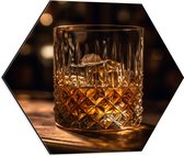 Dibond Hexagon - Whisky - Bar - Alcohol - 50x43.5 cm Foto op Hexagon (Met Ophangsysteem)