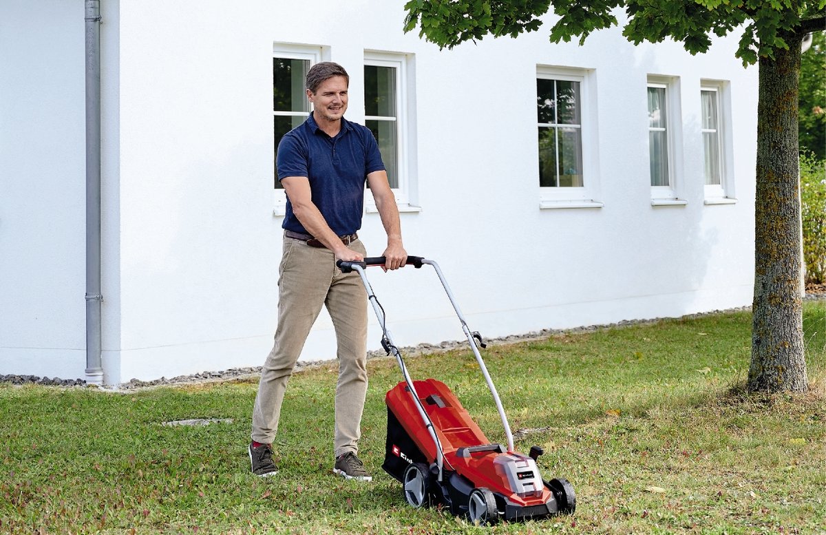 Einhell Accu Grasmaaier GE-CM 18/33 Li Kit - Power X-Change - 18 V/Li-Ion - Maaibreedte: 33 cm - Aanbevolen gazonoppervlakte: tot 200 m² - 30 L opvangzak - Maaihoogte: 25-65 mm - Incl. 4.0 Ah Accu en lader – foto 6