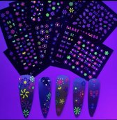 Nagelstickers 3D Glow in the Dark ( 12 Sticker velletjes )