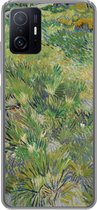 Geschikt voor Xiaomi 11T Pro hoesje - Grasveld met bloemen en vlinders - Vincent van Gogh - Siliconen Telefoonhoesje