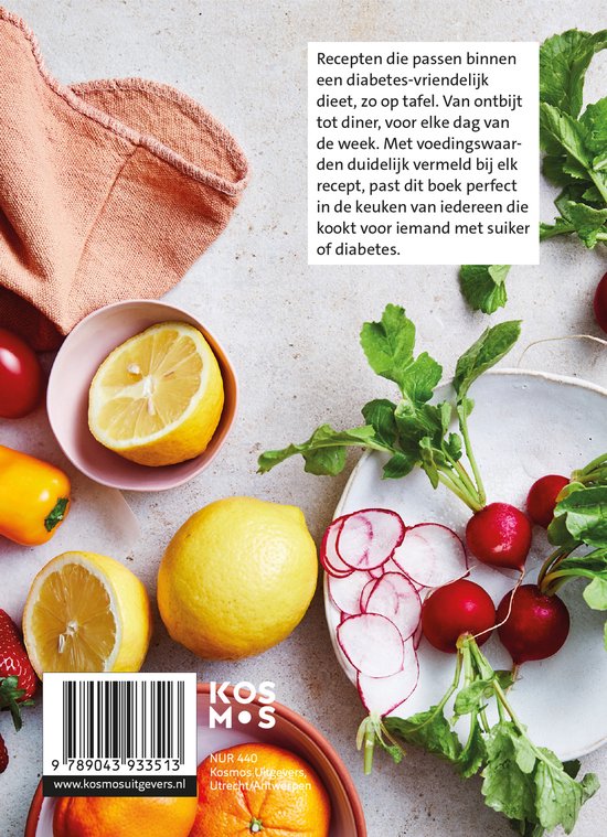 Diabetes Keukenhelden receptenboek achterkant met citroenen, aardbeien, radijsjes en sinaasappels.