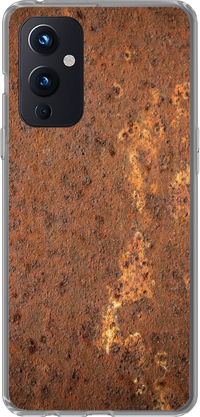 Coque de téléphone avec motif rouille brun et orange, avec découpe caméra sur la gauche.