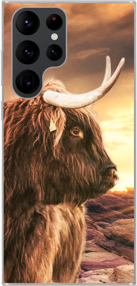 Telefoonhoesje Geschikt voor Samsung Galaxy S22 Ultra hoesje - Schotse hooglander - Zon - Horizon - Koe - Dieren - Siliconen Telefoonhoesje Telefoonhoesje