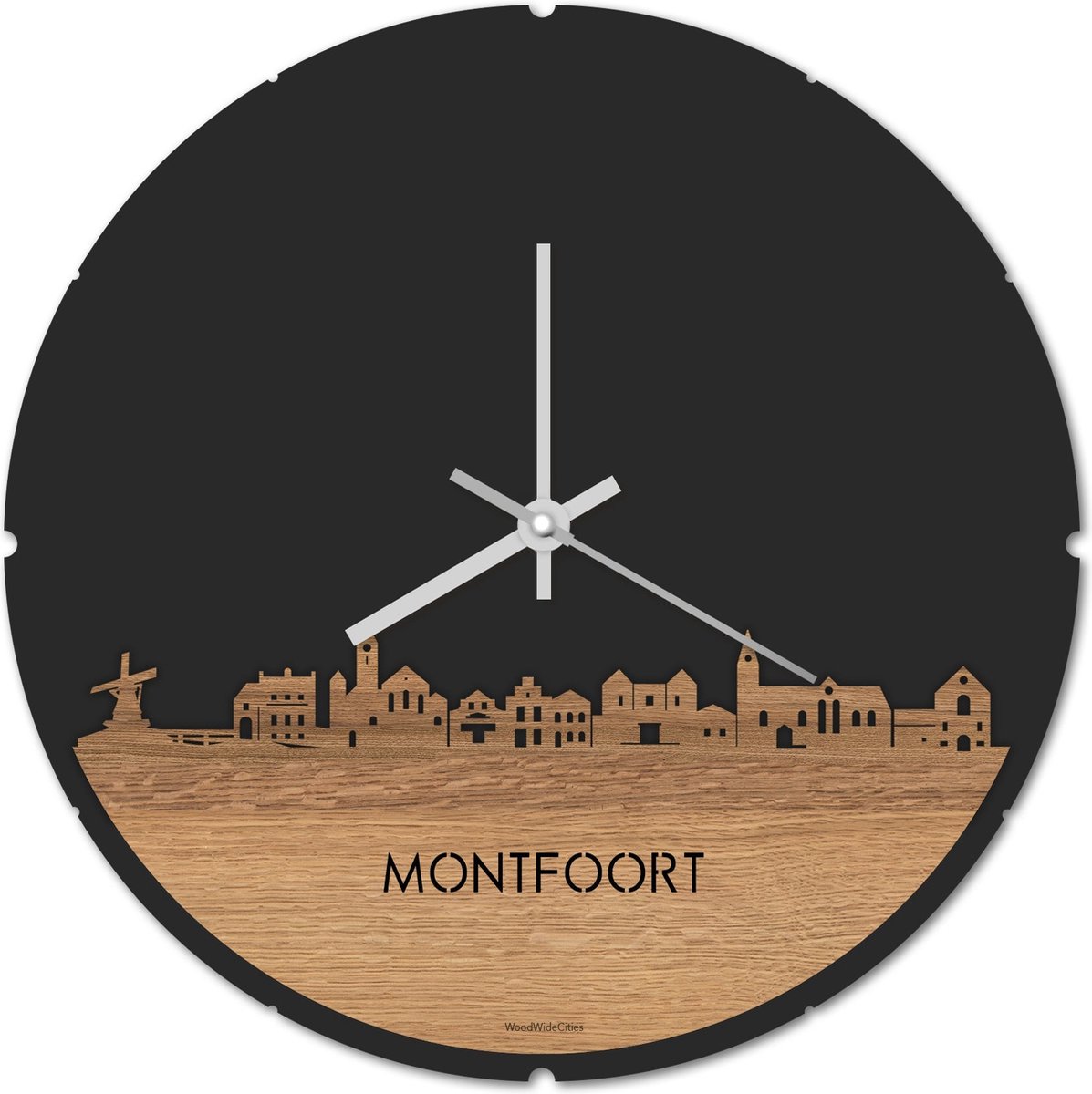 Skyline Klok Rond Montfoort Eikenhout - Ø 44 cm - Stil uurwerk - Wanddecoratie - Meer steden beschikbaar - Woonkamer idee - Woondecoratie - City Art - Steden kunst - Cadeau voor hem - Cadeau voor haar - Jubileum - Trouwerij - Housewarming -