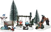 7x stuks kerstdorp accessoires figuurtjes/poppetjes en kerstboompje - Kerstdorp onderdelen kerstversiering