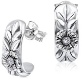 Joy|S - Zilveren bloem oorbellen - oorringen met blaadjes - 15 mm / 7 mm - halve hoepel massief