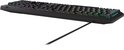 Schuin aanzicht van een zwart gaming toetsenbord met RGB-verlichting.