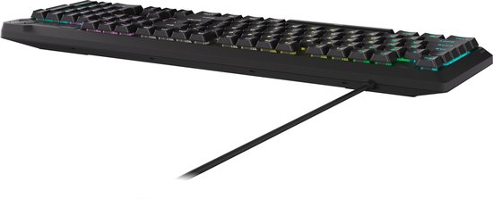 Schuin aanzicht van een zwart gaming toetsenbord met RGB-verlichting.