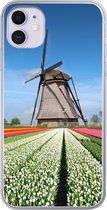 Geschikt voor iPhone 11 hoesje - Molen tussen de tulpen in Nederland - Siliconen Telefoonhoesje