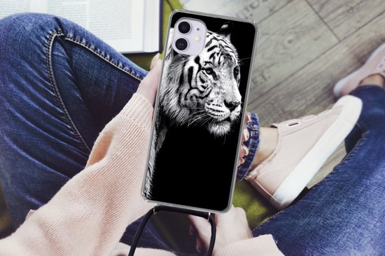 Telefoonhoesje Geschikt voor iPhone 12 - Tijger - Wilde dieren - Licht - Siliconen - Crossbody - Backcover met Koord - Telefoonhoesje met koord - Hoesje met touw Telefoonhoesje