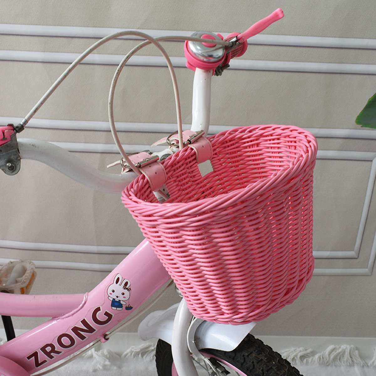 Roze fietsmandjes voor kinderen, dé favoriete kleur van menig dochtertje