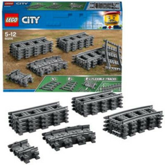 LEGO City treinrails: 4x rechte rails, 8x bochtrails, 8x flexibele rails en wisselstukken.