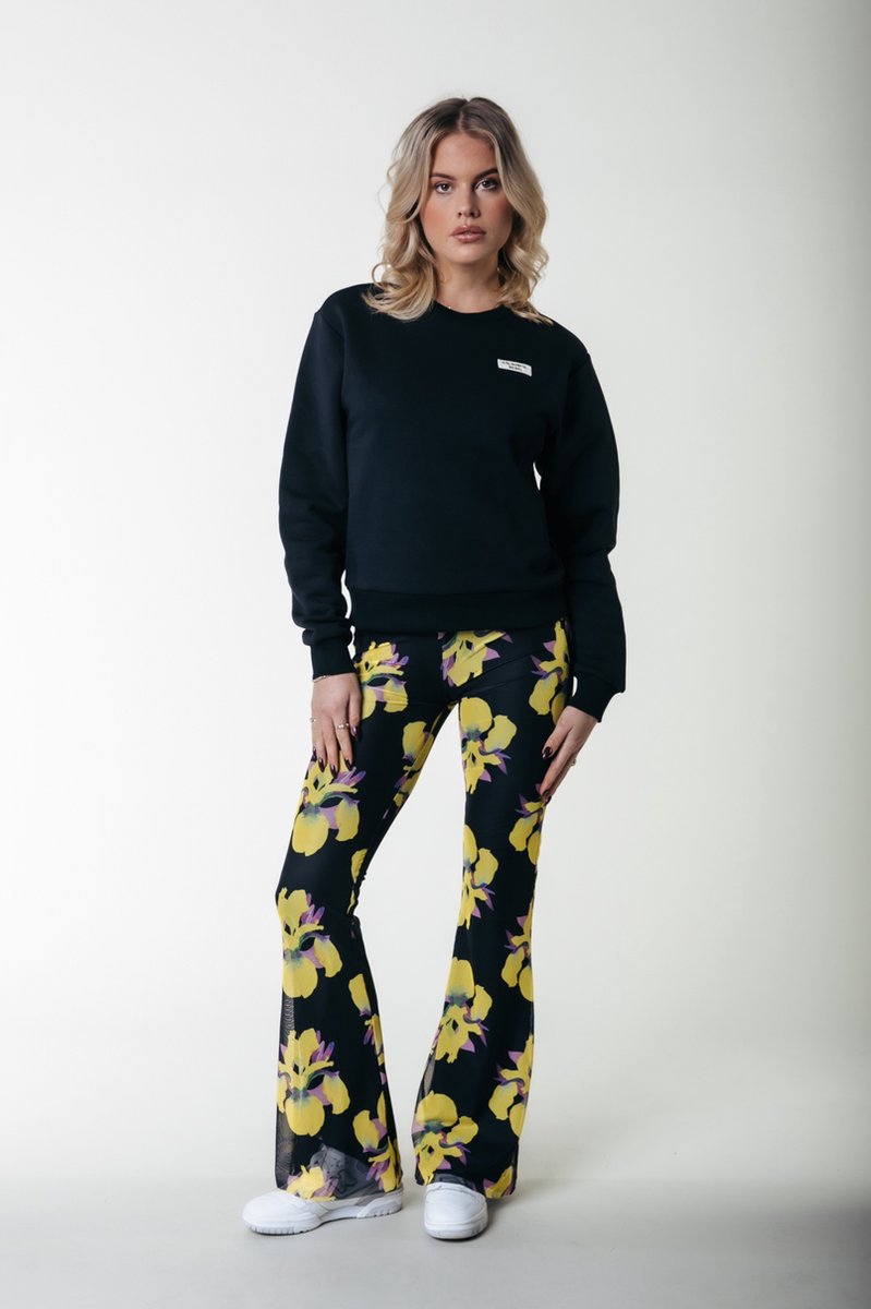 Colourful Rebel Big Flower Mesh Extra Flare Pants - XXL op Prijzenvolger.com