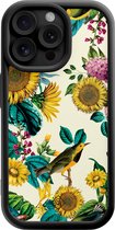Casimoda® hoesje - Geschikt voor iPhone 15 Pro Max - Zonnebloemen / Bloemen - Effen telefoonhoesje met lensbescherming - TPU - Backcover - Multi