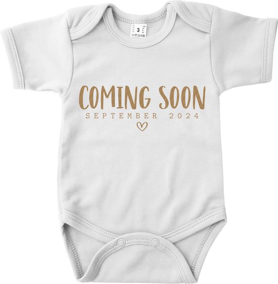 Aankondiging zwangerschap rompertje 'Coming soon - September 2024' - Wit met goud - Zwangerschap aankondiging - Zwanger - Pregnancy announcement - Baby aankondiging - Geboorte - Romper - Baby