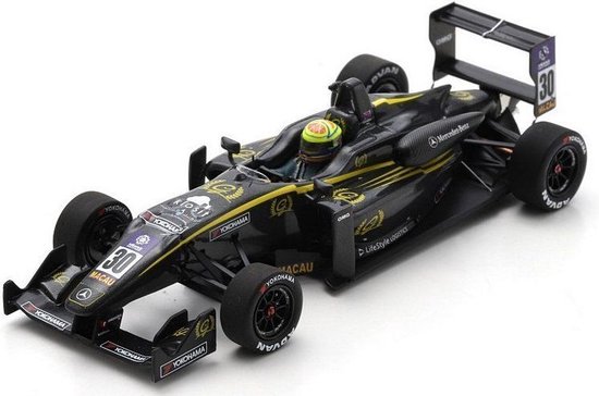 Het 1:43 gegoten model van het Dallara F3 Team Double R Racing #30 van ...