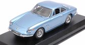 De 1:43 Diecast Modelcar van de Ferrari 330 GTC Coupe van 1966 in Lichtblauw Metallic. De fabrikant van het schaalmodel is Best Model. Dit model is alleen online verkrijgbaar