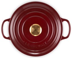 Le Creuset Braadpan Signature Garnet – Ø 20 cm / 2,4 Liter – Ronde Stoofpan in Dieprood – Compacte Maat voor 2–3 Personen – Gietijzer met Slijtvaste Emaille – Voor Dagelijks Gebruik op Inductie, Oven of Gas