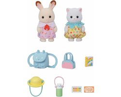 Sylvanian Families 5747 Duo Peutervriendjes Samen Wandelen- 2 fluweelzachte speelfiguren