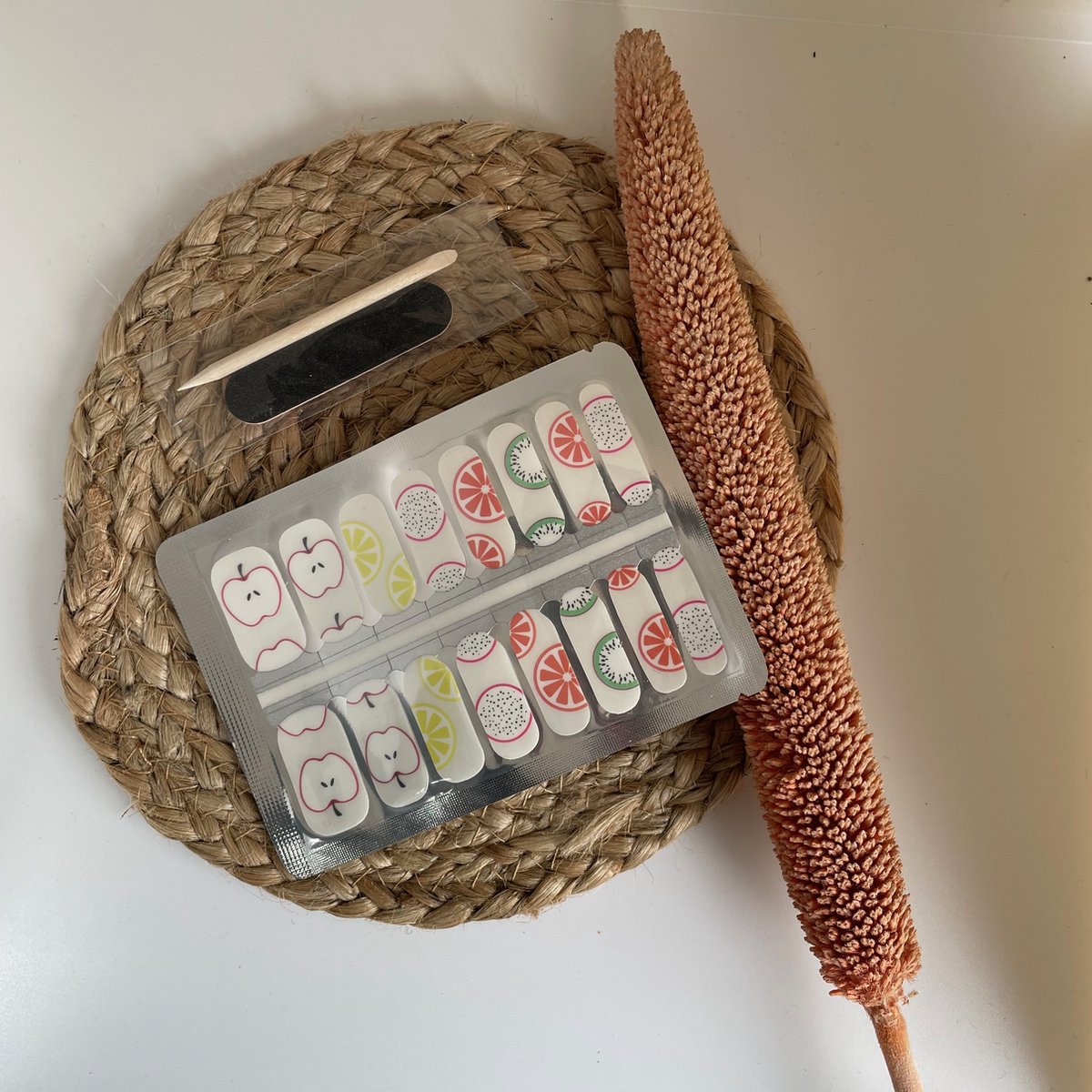NailWrapz - Tutti Frutti - Nagel wraps - nagelstickers- geen UV lamp nodig - Thuis manicure