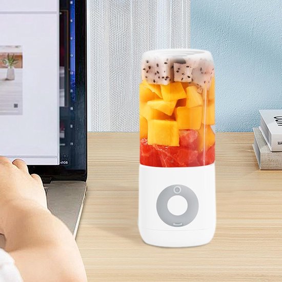 Draagbare Blender USB - Persoonlijke Smoothie Maker - 6-RVS Messen Juicer - Oplaadbare Mixbeker - Voor Fruit & Groenten - Transparant - 500ml - 1 Stuk — afbeelding 5