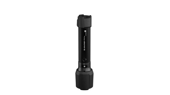Zwarte Ledlenser P7R PRO zaklamp staand op een zwarte houder.