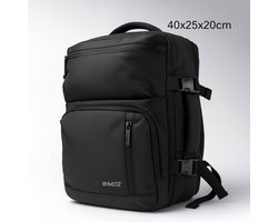 40x25x20 Rugzak - Ryanair Maximale Inhoud 40 x 20 x 25 - 13,3 inch Laptoprugzak - Verstelbare Straps en Borstband - Waterdicht Materiaal - Smart Sleeve voor op een Koffer - ByMetz® Premium Backpack Black