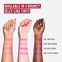 Drie armen met verschillende huidtinten tonen swatches van Rimmel Multi Tasker Jelly Crush in de tinten 100 Pink Dash, 200 Pink Sublime, 150 Red Pepper en 300 Peachy Punch.